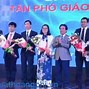 Giáo Sư Tiến Sĩ Là Gì